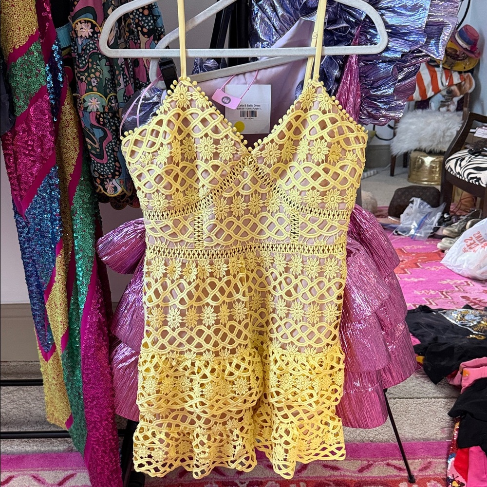 Lulu's Sunny Yellow Lace Mini Dress